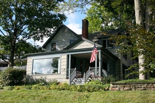 The Bailey Cottage Vacation Rental In Chautauqua Ny Chautauqua